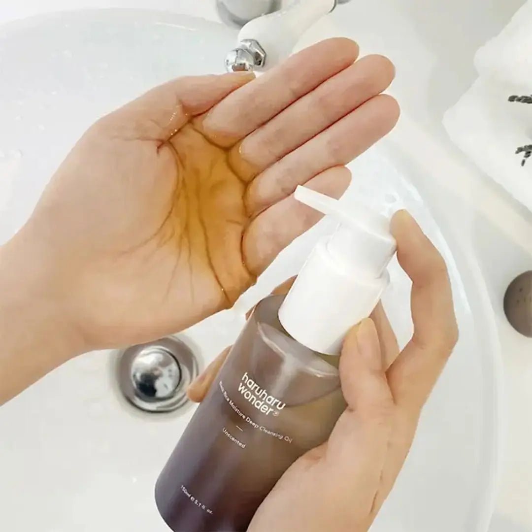 Haruharu Wonder Black Rice Cleansing Oil